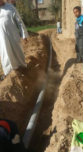 توصيل خط مياه 208 بيت في قنا - 7 فبراير 2017_14